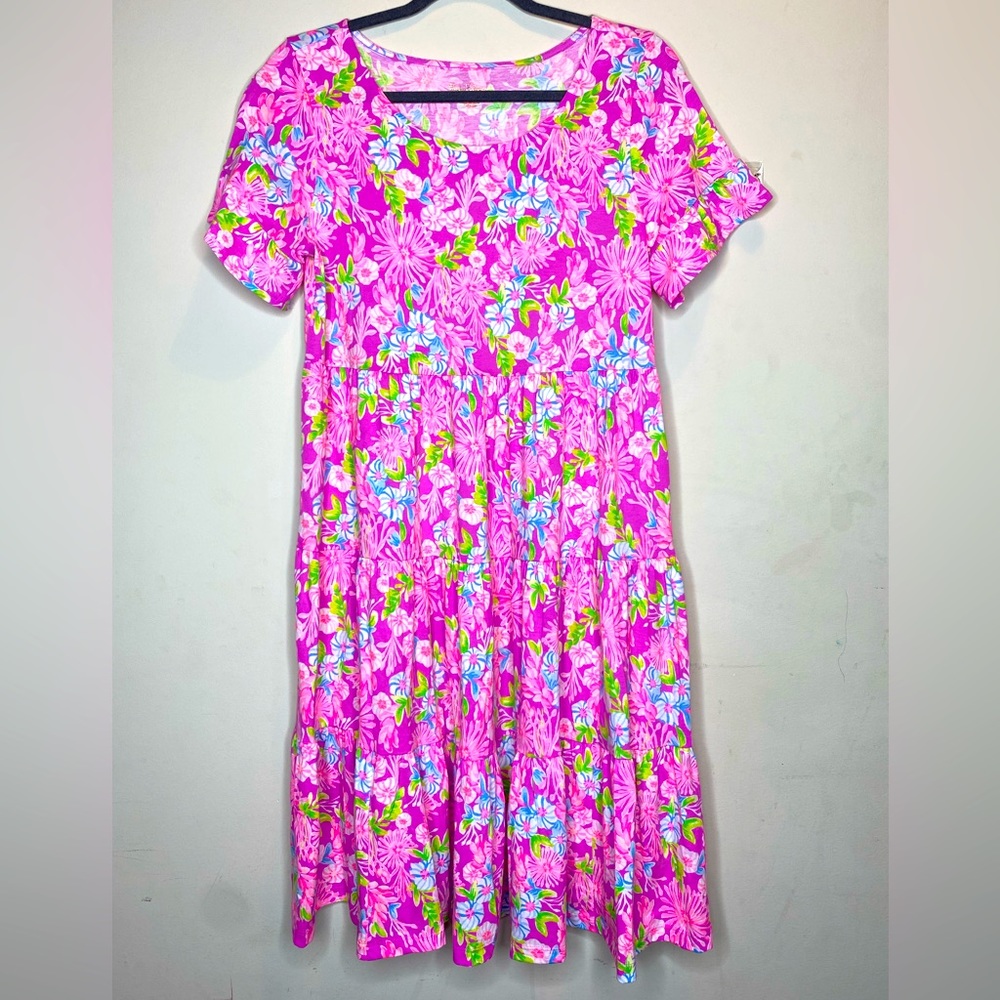 NWT Lilly Pulitzer Tiered Dress Size Medium Pink Floral Print Summer Barbie core